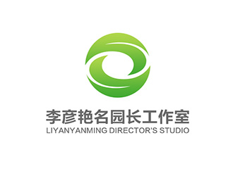 吳曉偉的logo設(shè)計